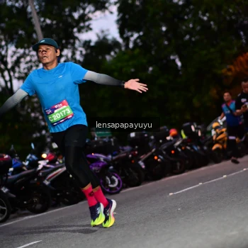 Runner Photo 4099456