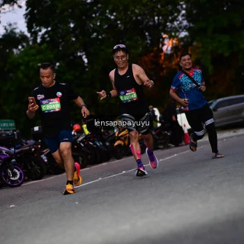 Runner Photo 4099457