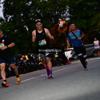 Runner Photo 4099459