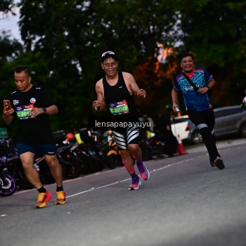 Runner Photo 4099460