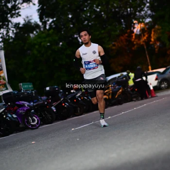 Runner Photo 4099466