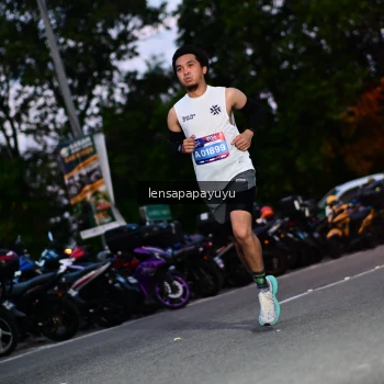 Runner Photo 4099478