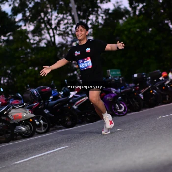 Runner Photo 4099479