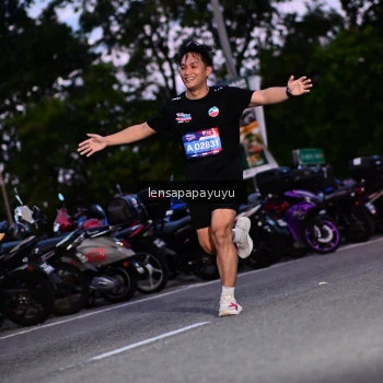 Runner Photo 4099485