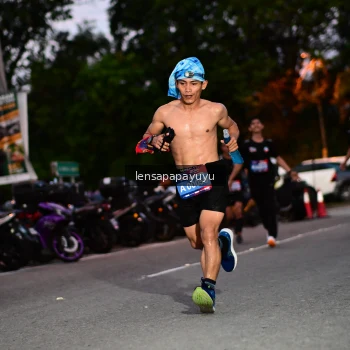 Runner Photo 4099494
