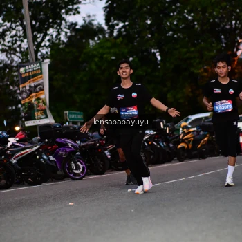 Runner Photo 4099495
