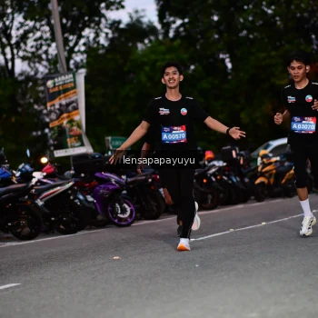 Runner Photo 4099498