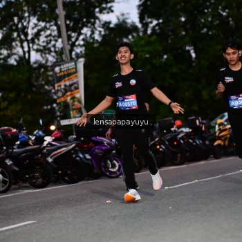 Runner Photo 4099500