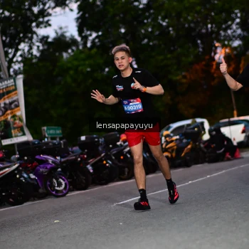Runner Photo 4099516