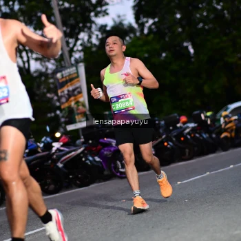 Runner Photo 4099553