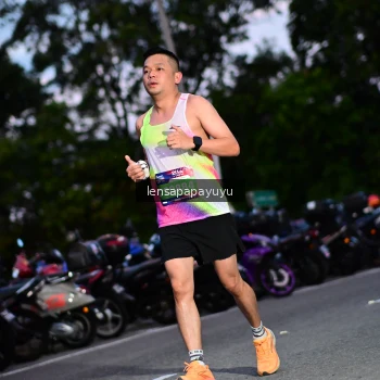 Runner Photo 4099565