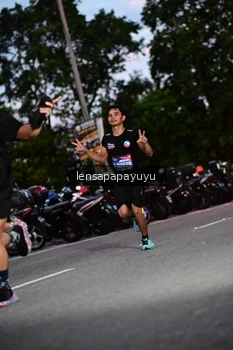 Runner Photo 4099590