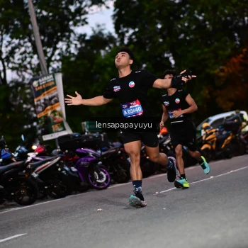 Runner Photo 4099593