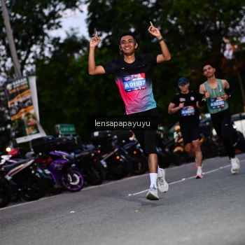 Runner Photo 4099596