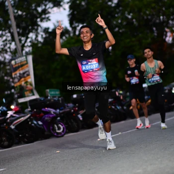 Runner Photo 4099602