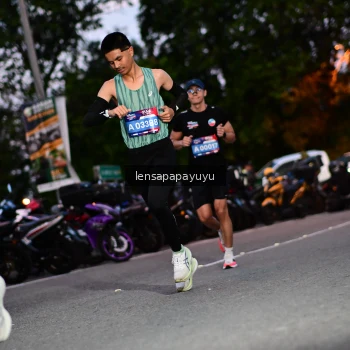 Runner Photo 4099611