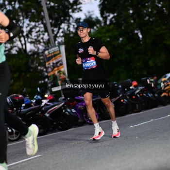 Runner Photo 4099619