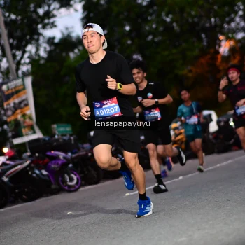 Runner Photo 4099620