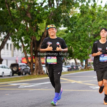 Runner Photo 4099637