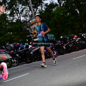 Runner Photo 4099644