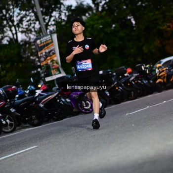 Runner Photo 4099647