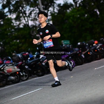 Runner Photo 4099653