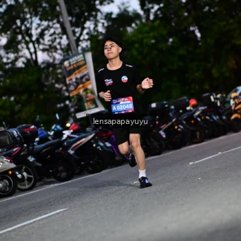 Runner Photo 4099658
