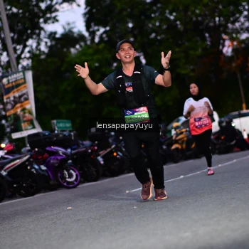 Runner Photo 4099664
