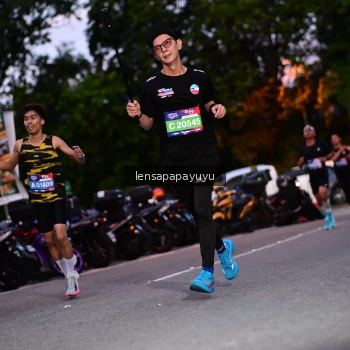 Runner Photo 4099676