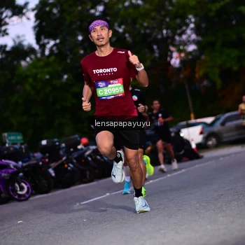 Runner Photo 4099685