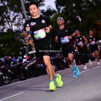 Runner Photo 4099692