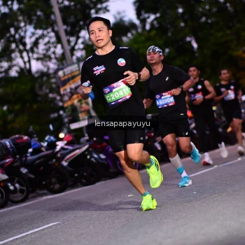 Runner Photo 4099693