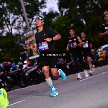 Runner Photo 4099699