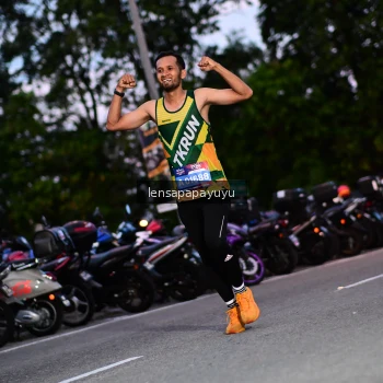 Runner Photo 4099721