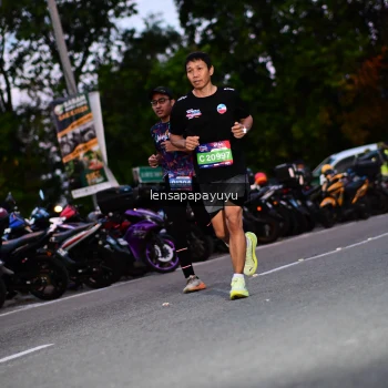 Runner Photo 4099733