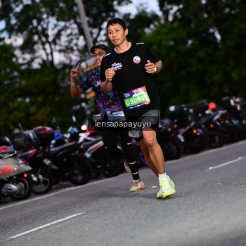 Runner Photo 4099734