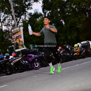 Runner Photo 4099762