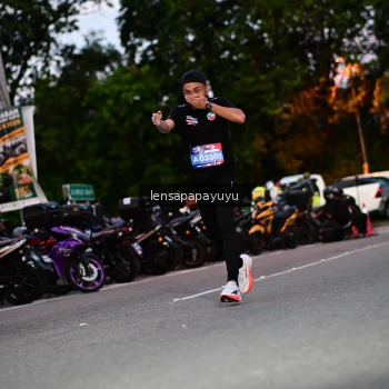 Runner Photo 4099763