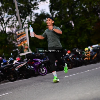 Runner Photo 4099773