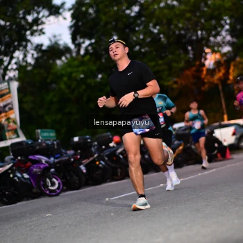 Runner Photo 4099776