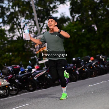 Runner Photo 4099777