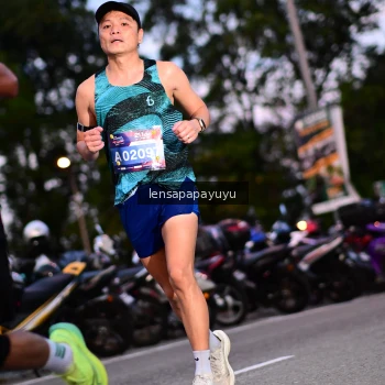 Runner Photo 4099815