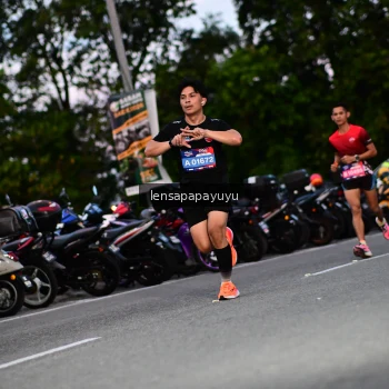Runner Photo 4099824