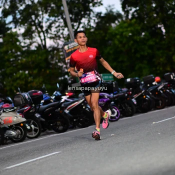 Runner Photo 4099835