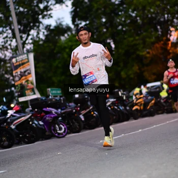 Runner Photo 4099870