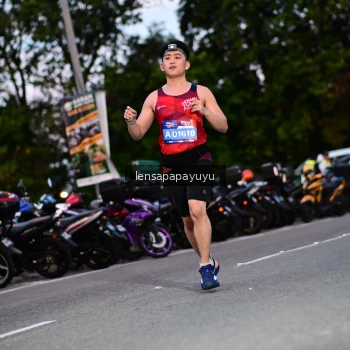 Runner Photo 4099874