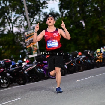 Runner Photo 4099876