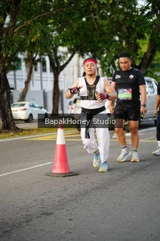 Runner Photo 4100362