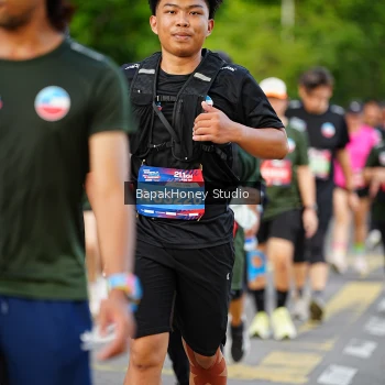 Runner Photo 4100676