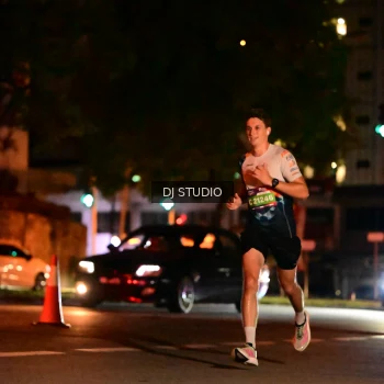 Runner Photo 4100958